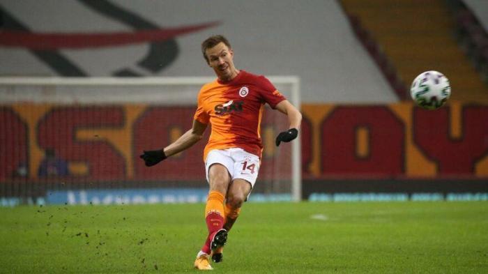 Linnes’in gözü hocada