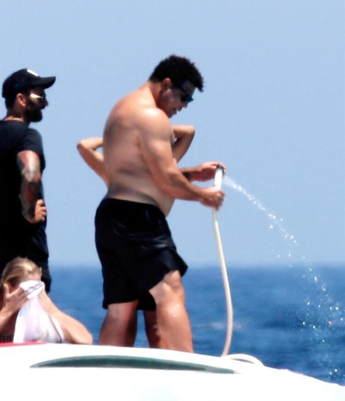 Ronaldonun tatil görüntüleri şaşkına çevirdi