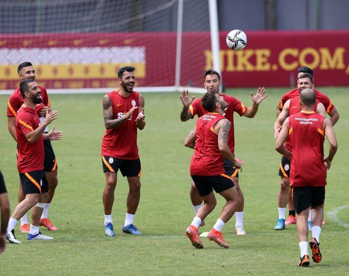 Galatasarayda son dakika Omar Floryaya döndü...