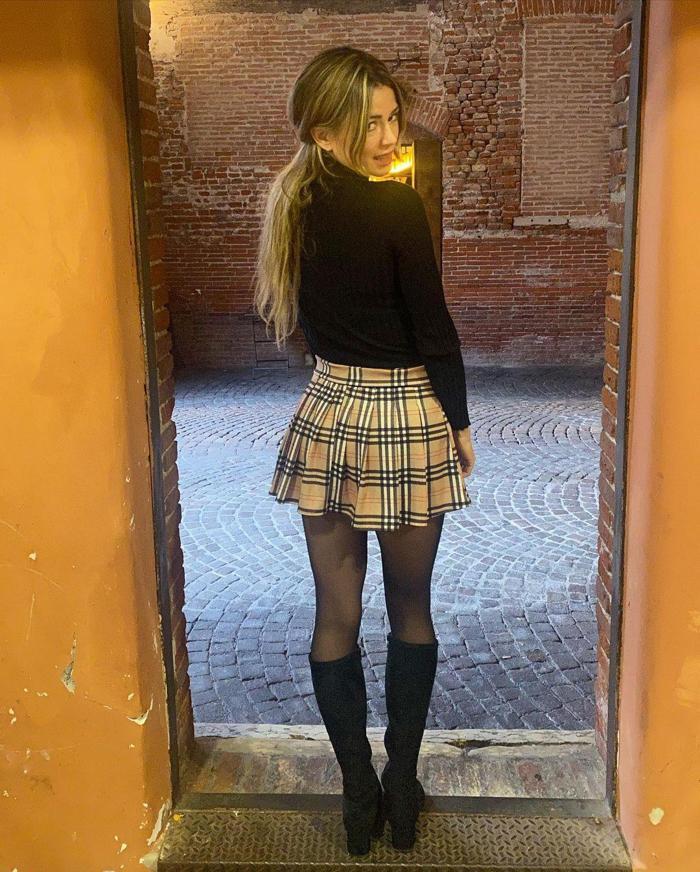 Güzel tenisçi Camila Giorginin pozları olay oldu