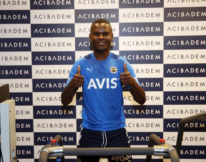 Fenerbahçeli futbolcular sağlık kontrolünden geçti.. Yıllar sonra geri döndü