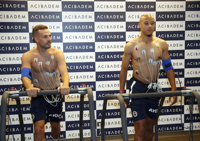 Fenerbahçeli futbolcular sağlık kontrolünden geçti.. Yıllar sonra geri döndü