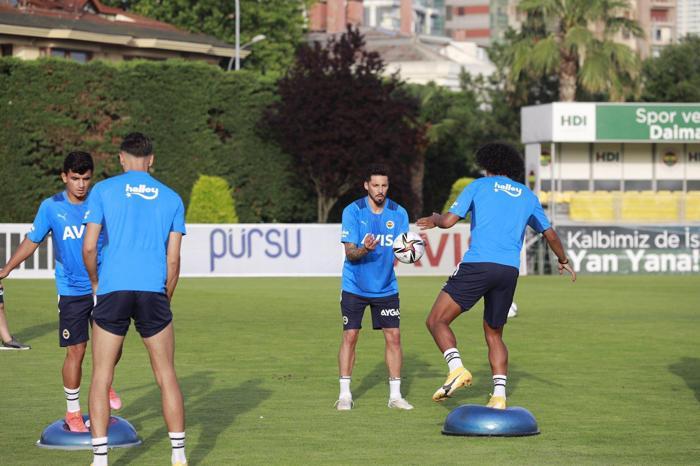 Fenerbahçe idmanında o detay gözlerden kaçmadı