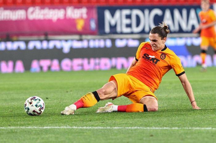 Son dakika: Galatasarayda Taylan Antalyalıya yeni sözleşme