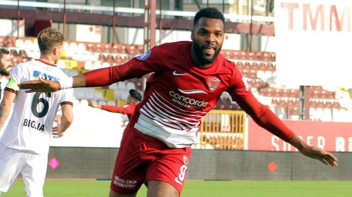 Boupendza için son dakika iddiası Galatasaray ve Fenerbahçe peşindeydi