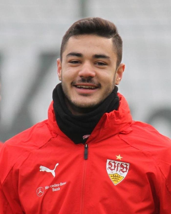 Schalke, Ozan için görüşmeler yapıyor