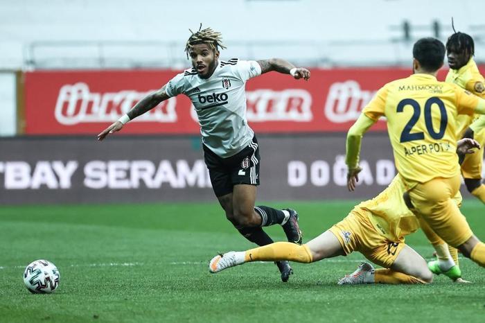 Beşiktaş transfer haberi: Sağ beke Falaye Sacko hamlesi