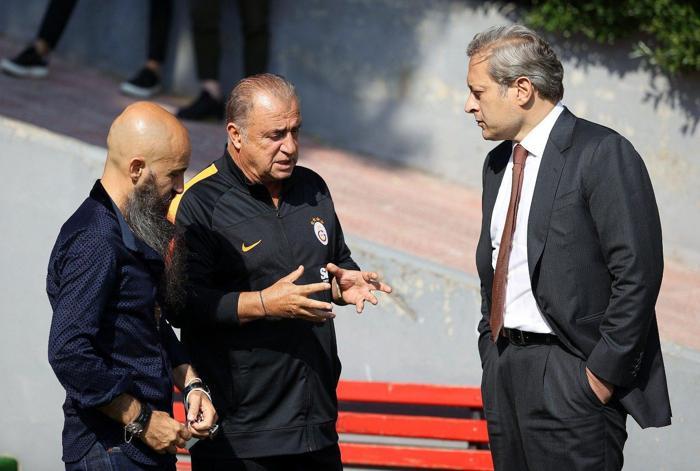Fatih Terim, Burak Elmas, Bahattin Demirbilek zirvesi Galatasaray taraftarının mest olduğu anlar...
