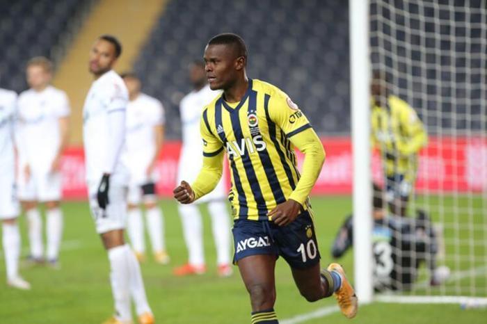 Son dakika transfer haberi - Fenerbahçede 3 ayrılık birden