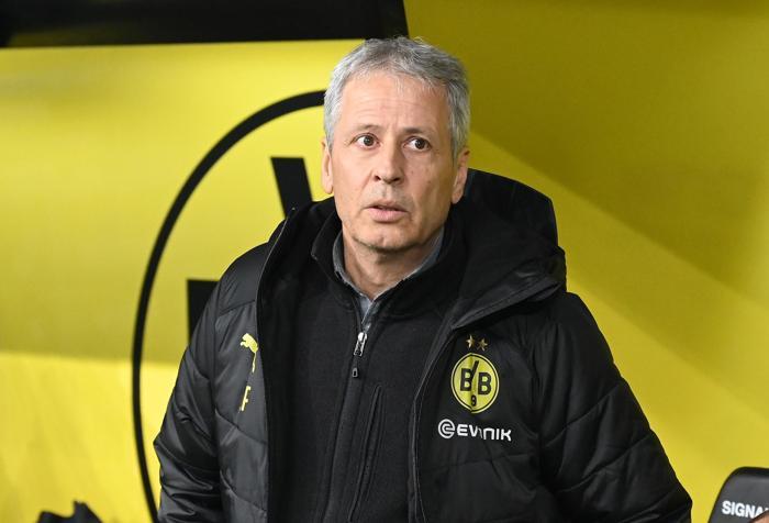 Son dakika Fenerbahçe haberi Lucien Favre kararını değiştirdi Mesut Özil etkisi