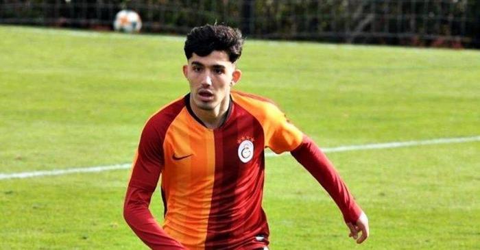 Son dakika | Galatasarayda Fatih Terim onay verdi Yeni sol bek Alex Moreno...