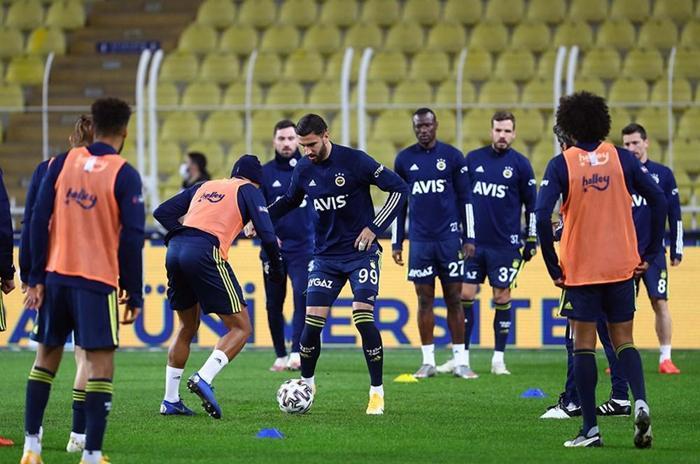 Son dakika | Fenerbahçede 9 isimle yollar ayrılıyor