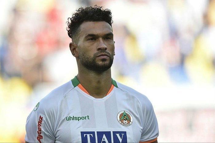 Son dakika: Beşiktaşta Adem Ljajic gidiyor yerine Gedson bombası