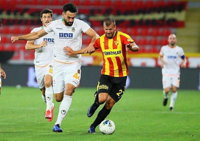 Son dakika: Beşiktaşta Adem Ljajic gidiyor yerine Gedson bombası