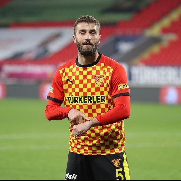 Alpaslan Öztürk