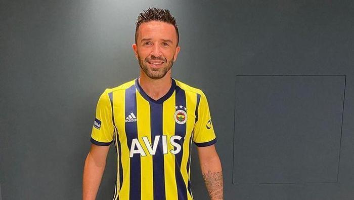 Son dakika: Fenerbahçeden Visca ve Vedat Muriqi için sürpriz karar...