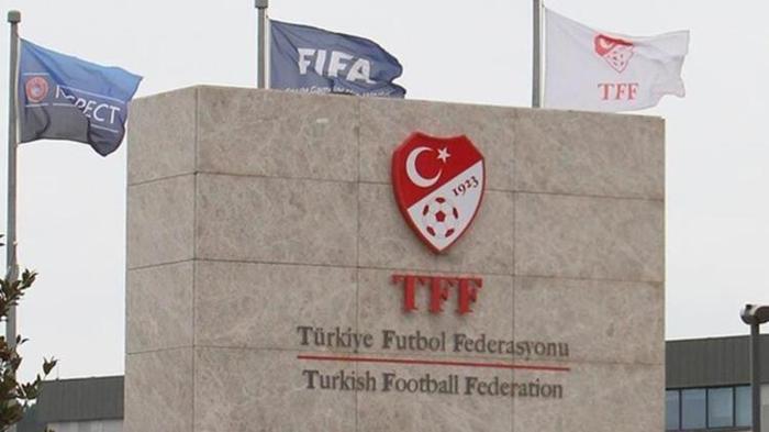 TFF Başkanı Nihat Özdemir resmen açıkladı: Fırat Aydınus hakemliğe devam edecek
