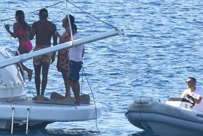 Jose Sosa ve Ryan Donkun Bodrum keyfi
