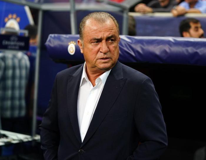 Galatasarayda ayrılık depremi Fatih Terim biletini kesti
