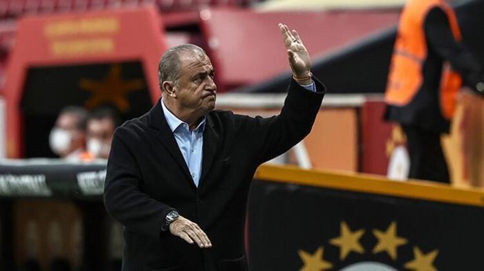 Galatasarayda ayrılık depremi Fatih Terim biletini kesti