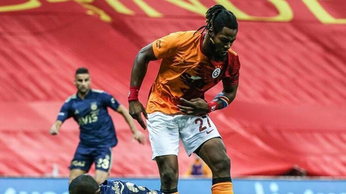 Galatasarayda ayrılık depremi Fatih Terim biletini kesti
