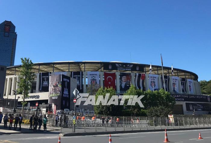 Beşiktaş, şampiyonluk kutlamalarına başladı