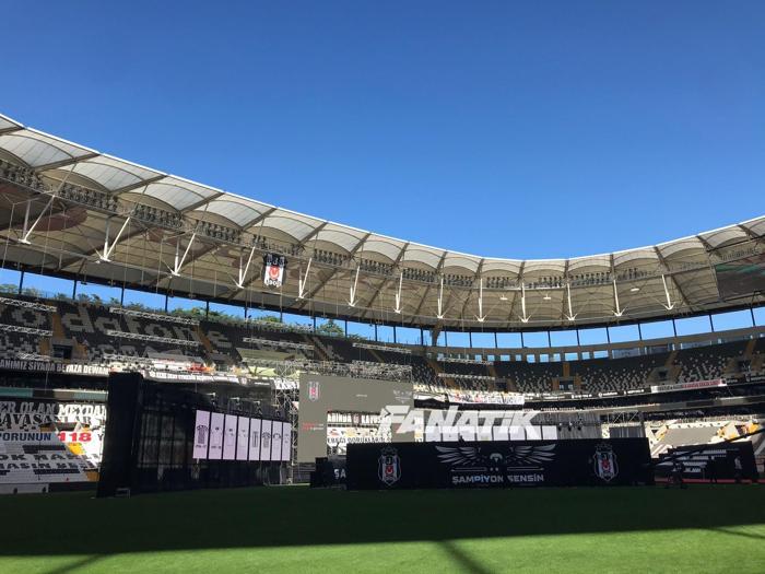 Beşiktaş, şampiyonluk kutlamalarına başladı