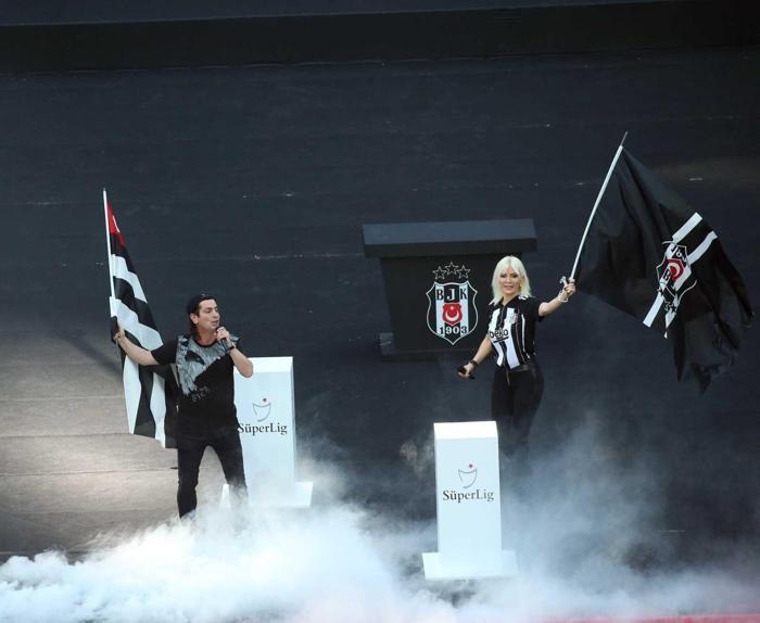 Beşiktaş, şampiyonluk kutlamalarına başladı