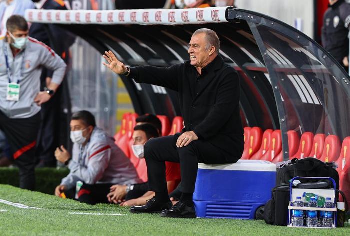 Galatasarayda Fatih Terimin yeni uğuru: Su kovası...