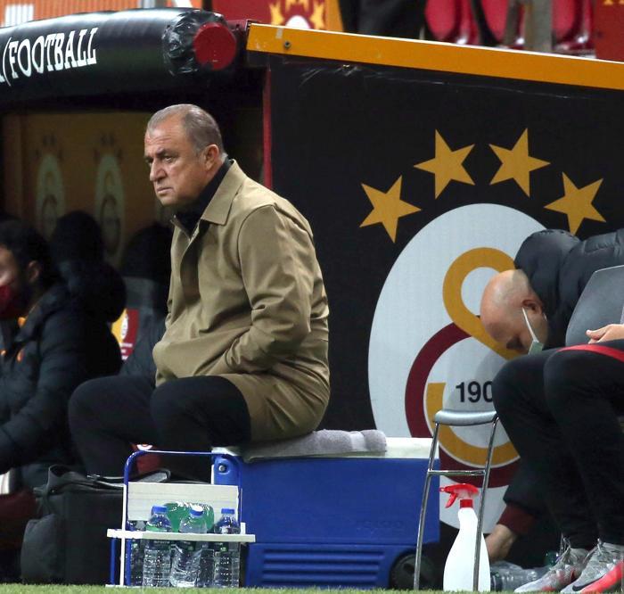 Galatasarayda Fatih Terimin yeni uğuru: Su kovası...