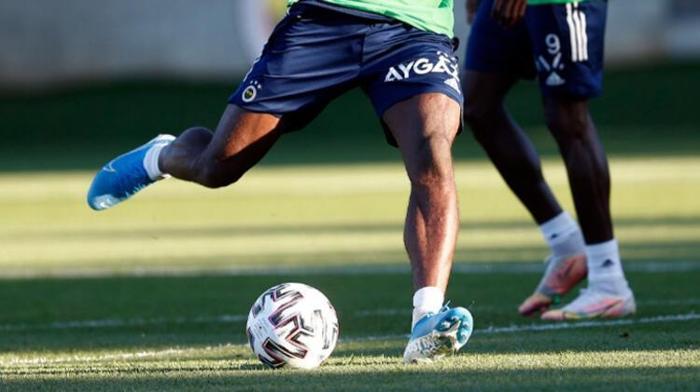 SON DAKİKA Fenerbahçeden Beşiktaşa transferde dev çalım