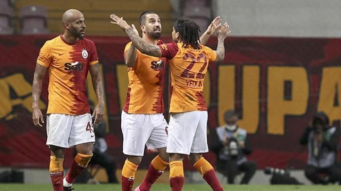 Galatasaraydan Beşiktaş derbisi sonrası ilk imza 2 yıllık anlaşma sağlandı
