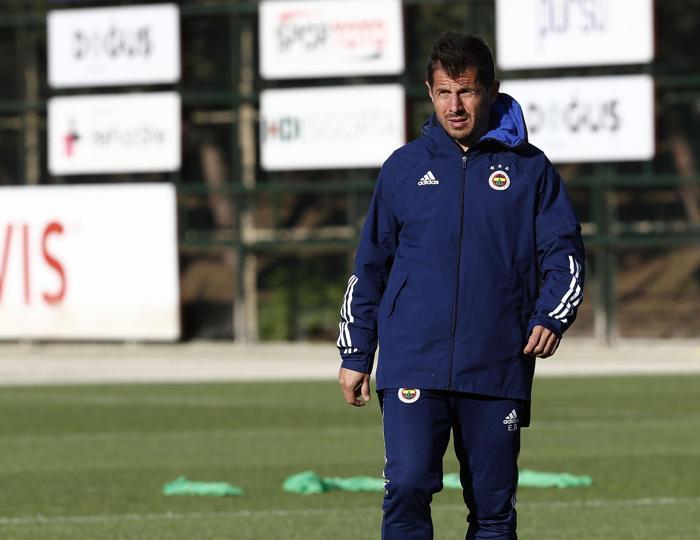 Fenerbahçede 3 yıllık imza Yeni sezonda teknik direktör...