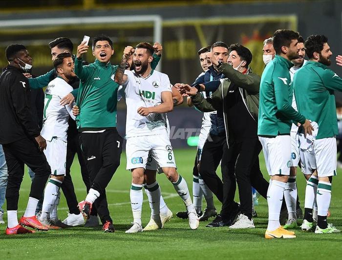 Giresunsporda şampiyonluk kutlaması (İşte o kareler)