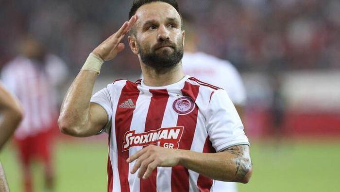 Valbuena Yunanistanda şampiyon oldu