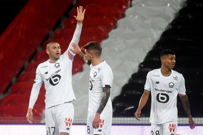 Burak Yılmaz, Lillei şampiyonluğa taşıyor Sosyal medya yıkıldı: Ronaldo musun