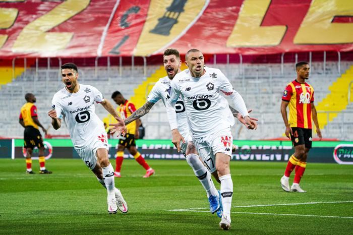 Burak Yılmaz, Lillei şampiyonluğa taşıyor Sosyal medya yıkıldı: Ronaldo musun