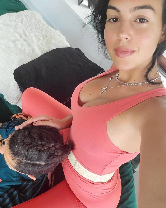 Georgina Rodriguez: Cristiano tam bir bomba