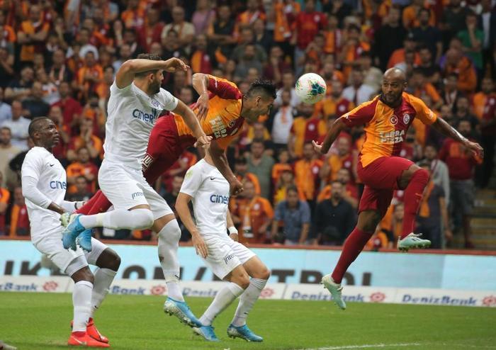 Fanatik yazarlarının Galatasaray - Kasımpaşa maçı yorumları