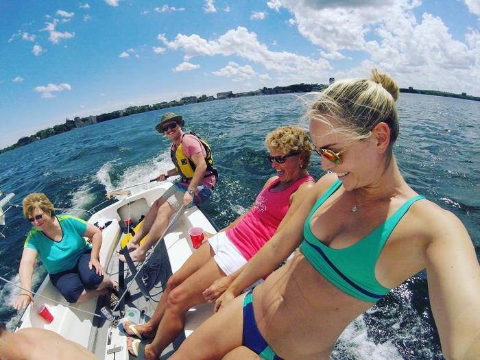 Lindsey Vonn selülitli fotoğrafını paylaşıp isyan etti