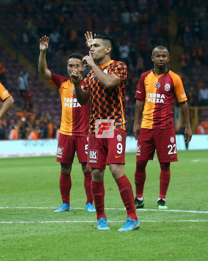 Radamel Falcaodan Kasımpaşa maçı sonu 3lü