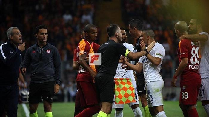 Galatasaray - Kasımpaşa maçında gerginlik Quaresma...