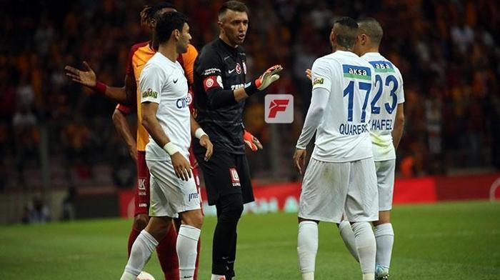Galatasaray - Kasımpaşa maçında gerginlik Quaresma...