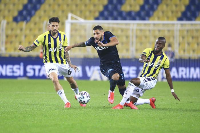 Fenerbahçe - Trabzonspor | Jose Sosa ile Filip Novak eski takım arkadaşlarıyla hasret giderdi