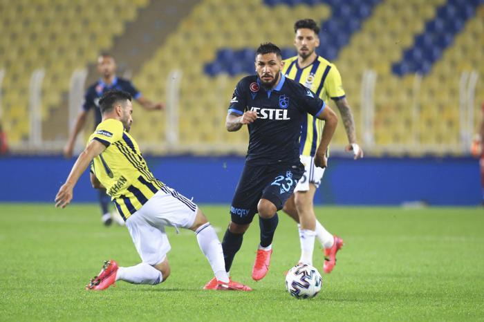Fenerbahçe - Trabzonspor | Jose Sosa ile Filip Novak eski takım arkadaşlarıyla hasret giderdi
