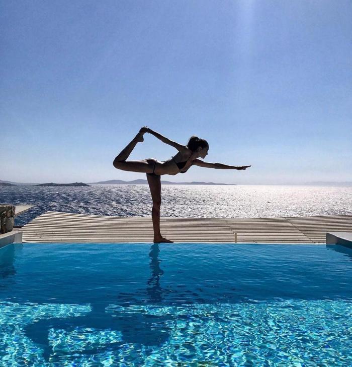 Izabel Goulart nefesleri kesiyor