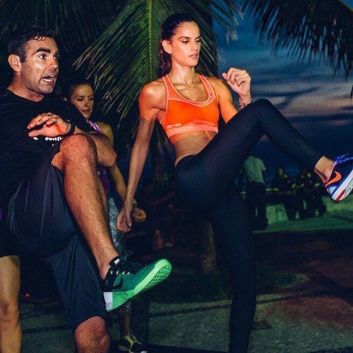 Izabel Goulart nefesleri kesiyor
