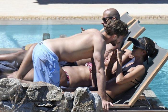 Izabel Goulart nefesleri kesiyor