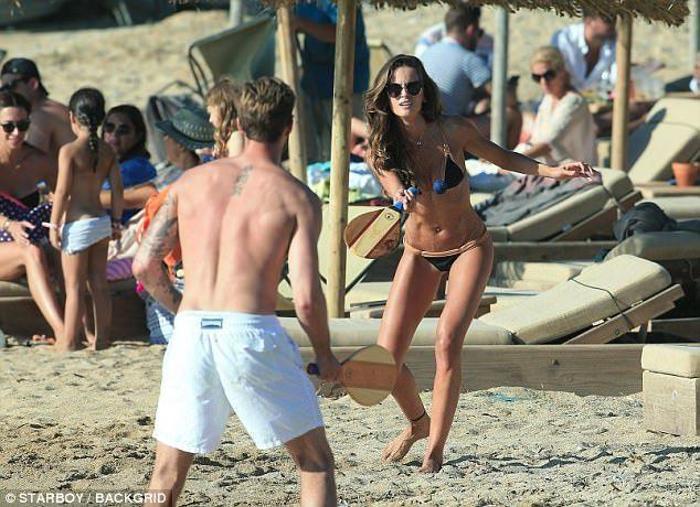 Izabel Goulart nefesleri kesiyor