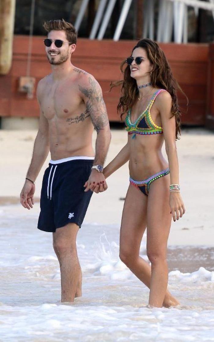 Izabel Goulart nefesleri kesiyor